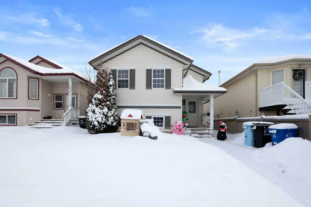 145 Laurier Road Fort Mcmurray AB T9K 2L4