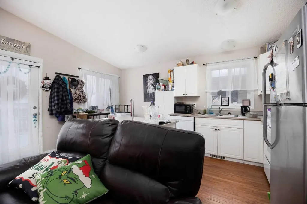 145 Laurier Road Fort Mcmurray AB T9K 2L4