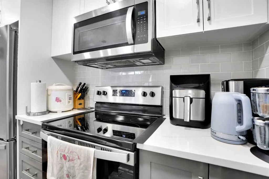 28 Savanna Passage NE Calgary AB T3J 0Y2