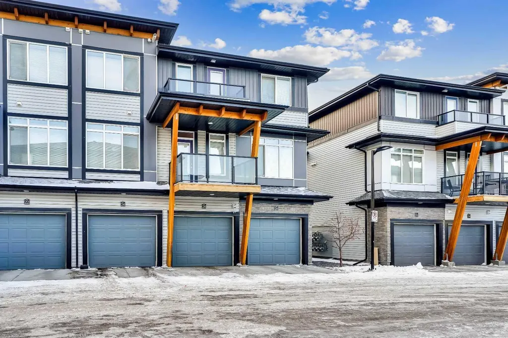 28 Savanna Passage NE Calgary AB T3J 0Y2