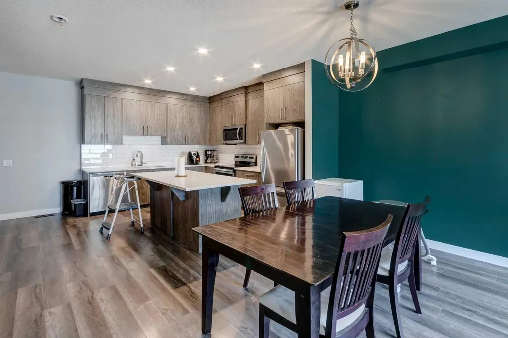 105 Redstone Crescent NE Calgary AB T3N1M4
