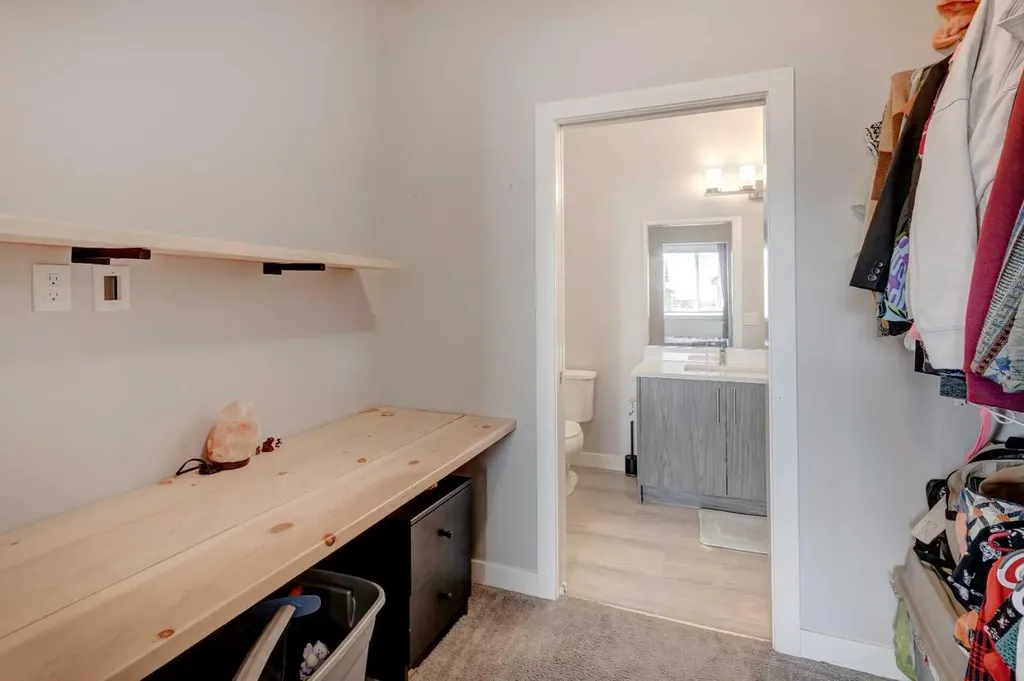 105 Redstone Crescent NE Calgary AB T3N1M4