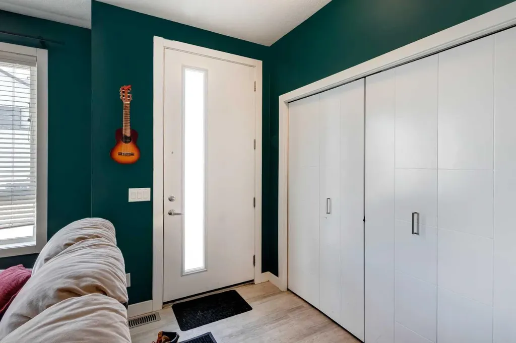 105 Redstone Crescent NE Calgary AB T3N1M4