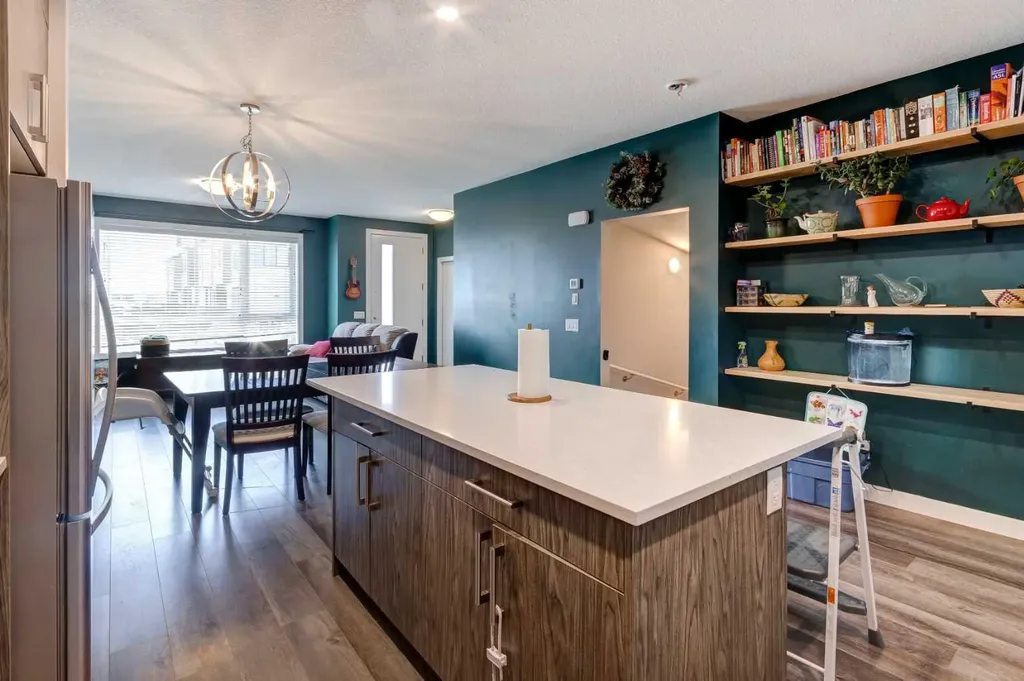 105 Redstone Crescent NE Calgary AB T3N1M4