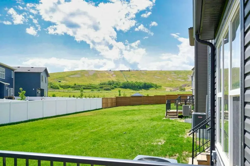 103 Wolf Creek Rise SE Calgary AB T2X4Z2