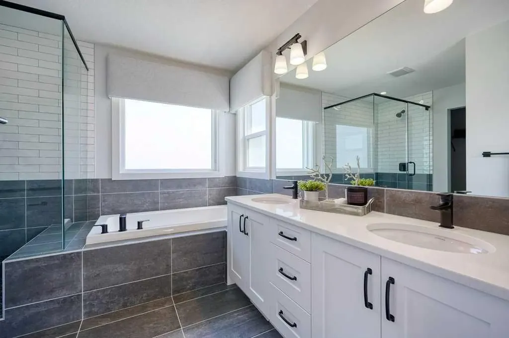 103 Wolf Creek Rise SE Calgary AB T2X4Z2