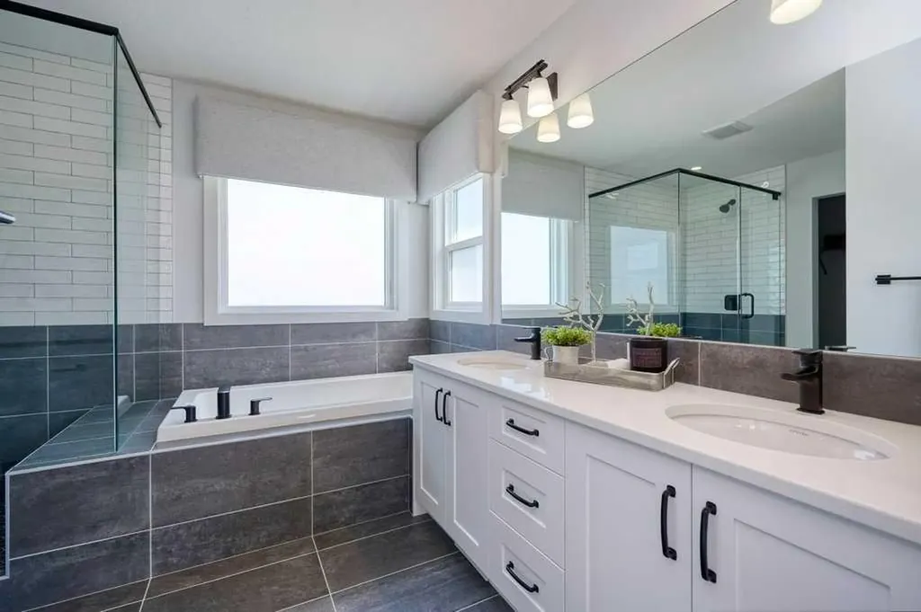 103 Wolf Creek Rise SE Calgary AB T2X4Z2