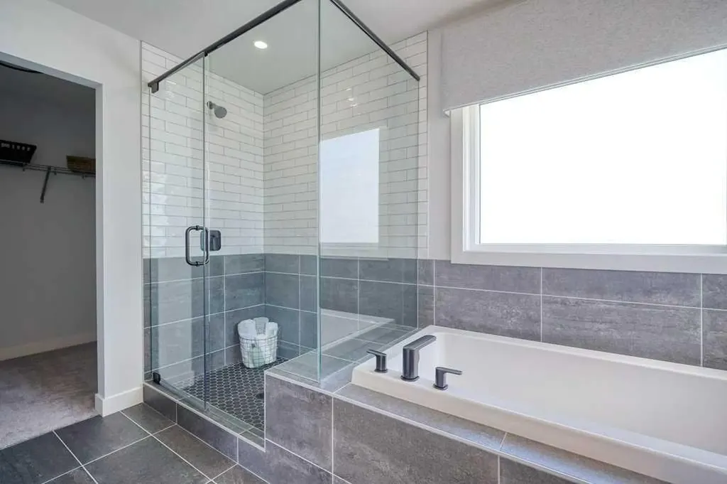 103 Wolf Creek Rise SE Calgary AB T2X4Z2