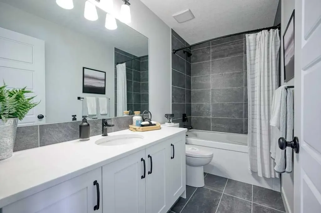 103 Wolf Creek Rise SE Calgary AB T2X4Z2