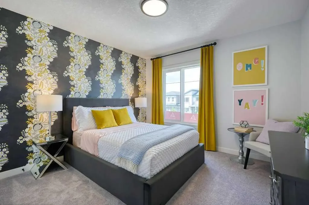 103 Wolf Creek Rise SE Calgary AB T2X4Z2