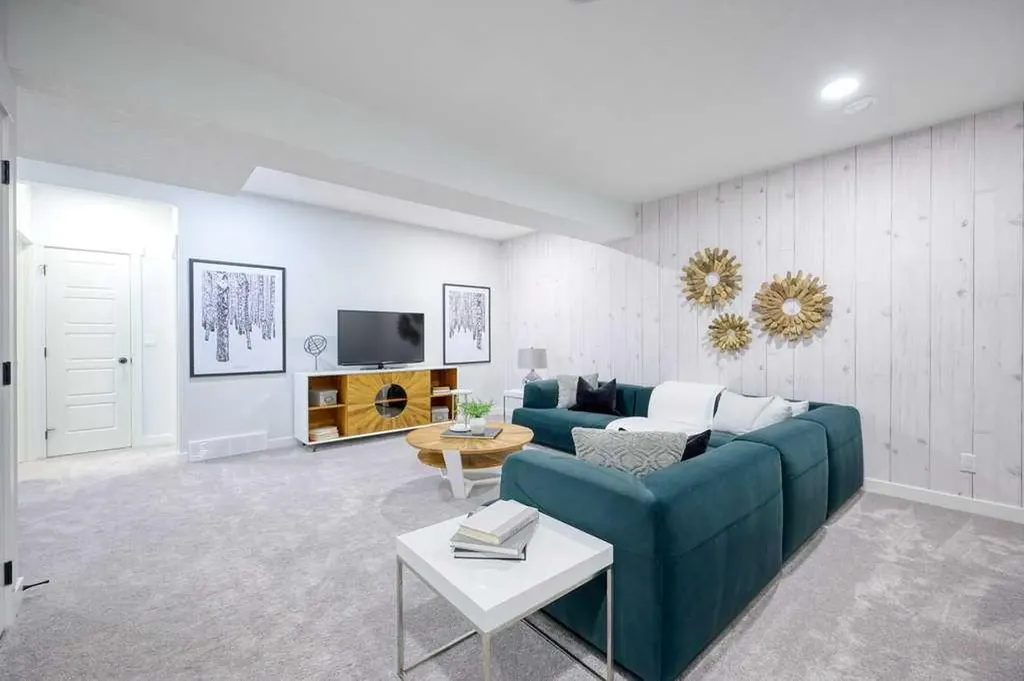 103 Wolf Creek Rise SE Calgary AB T2X4Z2