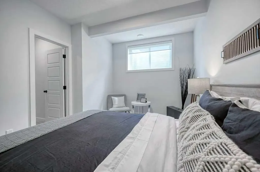 103 Wolf Creek Rise SE Calgary AB T2X4Z2