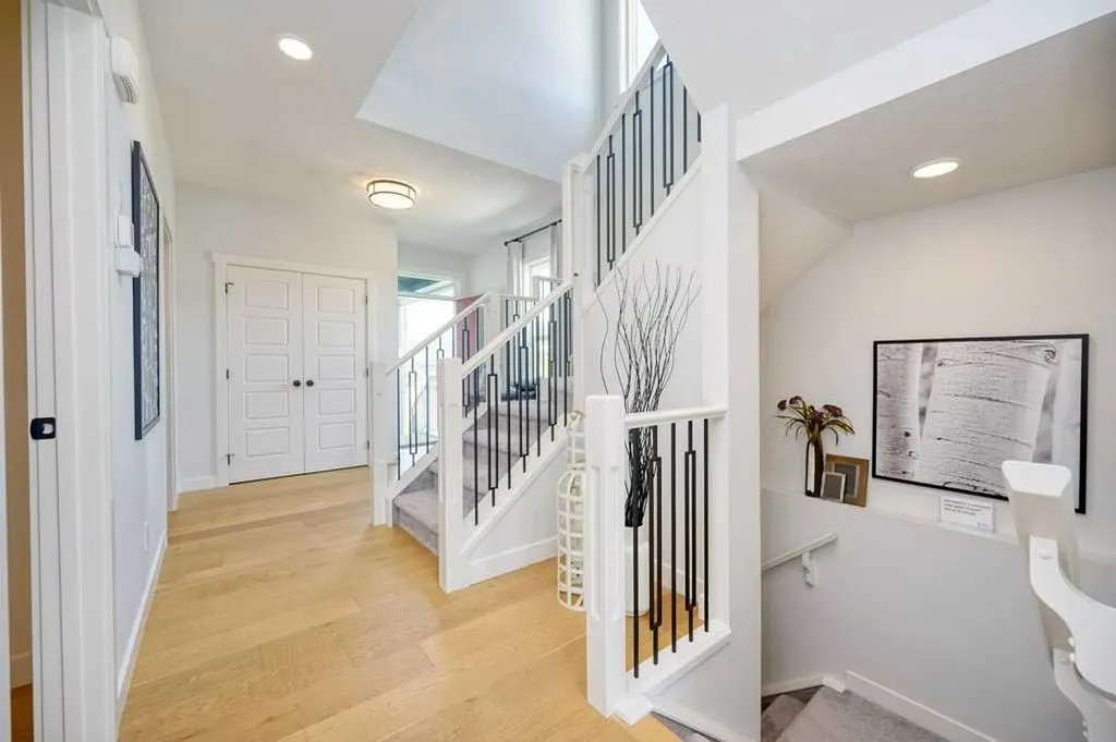 103 Wolf Creek Rise SE Calgary AB T2X4Z2