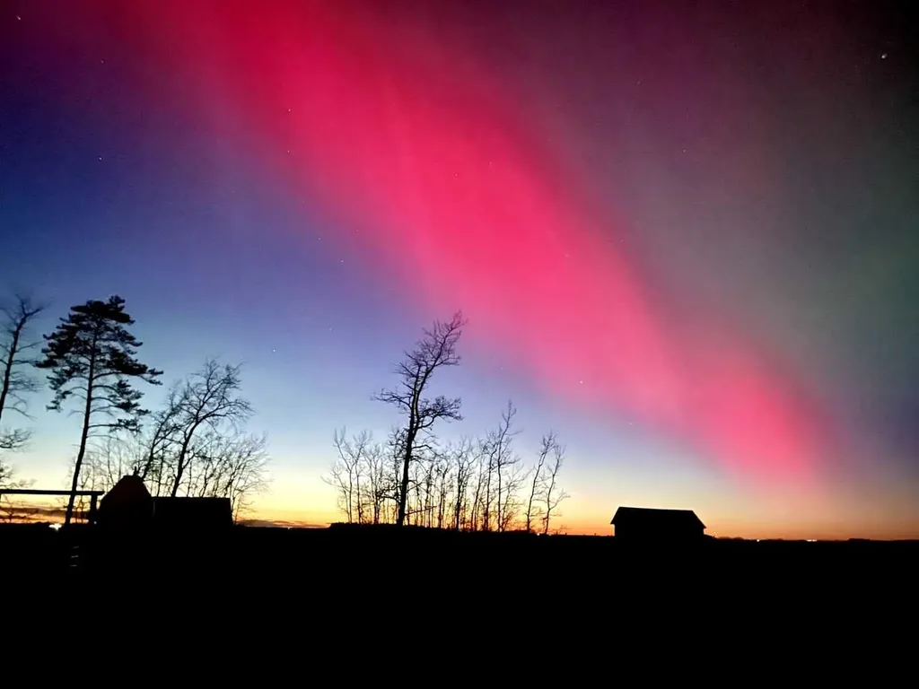 81044 Range Road 201 Rural Northern Sunrise County AB T0H2R0