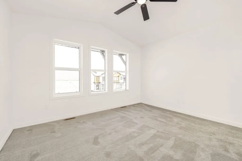 82 Miners Road W Lethbridge AB T1J5W6