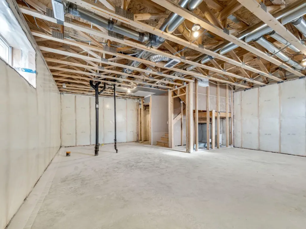 82 Miners Road W Lethbridge AB T1J5W6