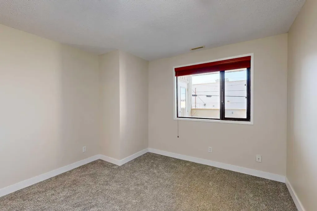 4714A 49 Street Stettler AB T0C 2L2
