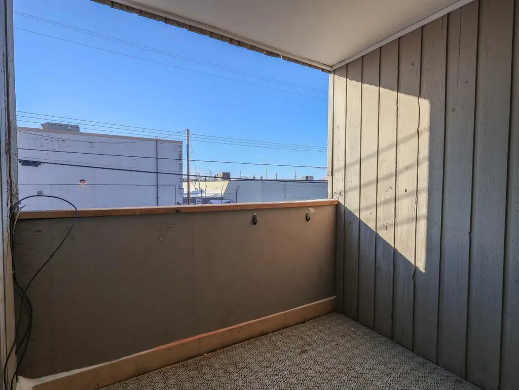 4714A 49 Street Stettler AB T0C 2L2