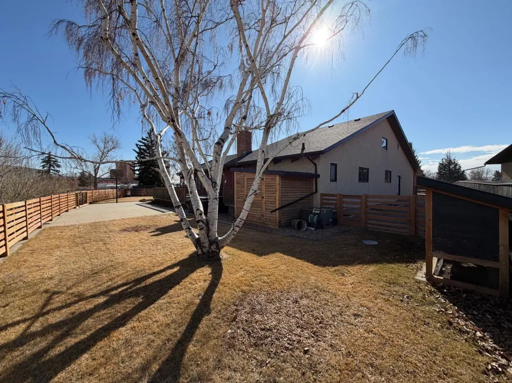 101 3 Street S Picture Butte AB T0K 1V0