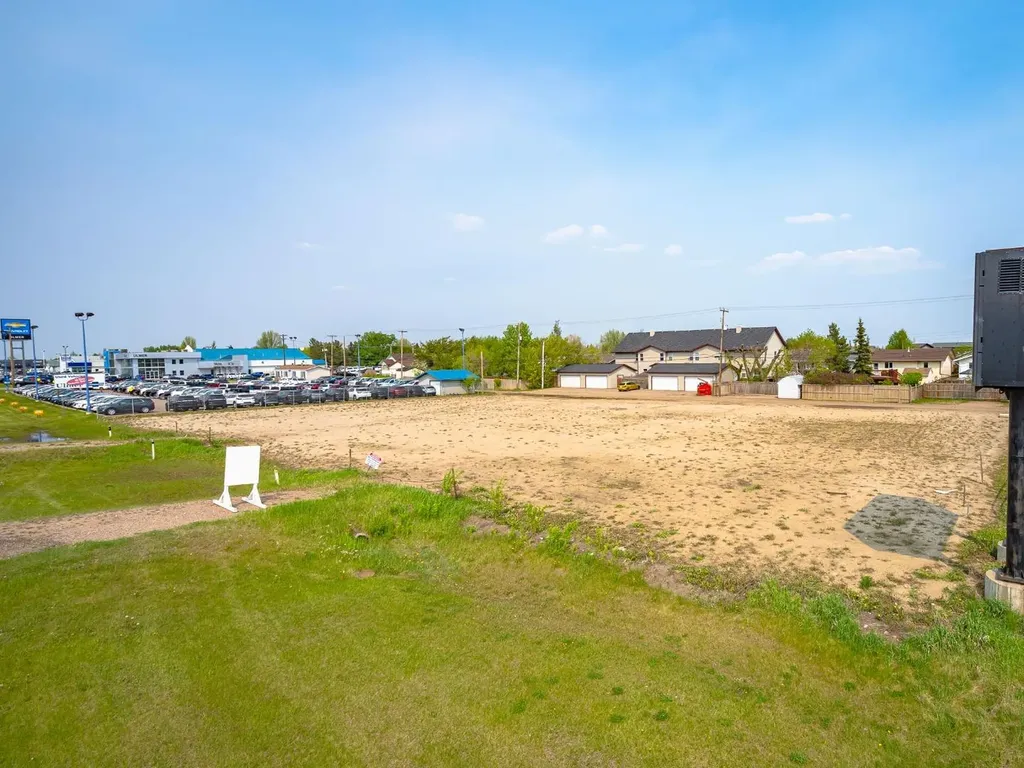 1815 50 Avenue Lloydminster SK S9V 2H8
