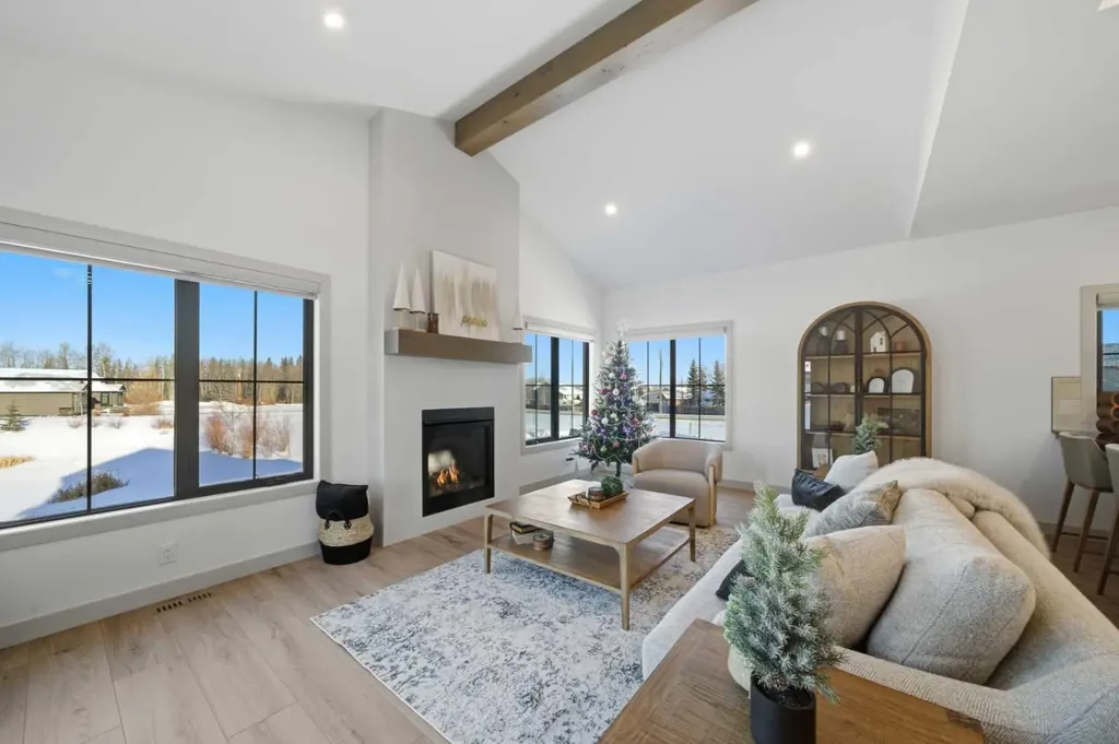 22 Sunberry Place Sylvan Lake AB T4S 0S7