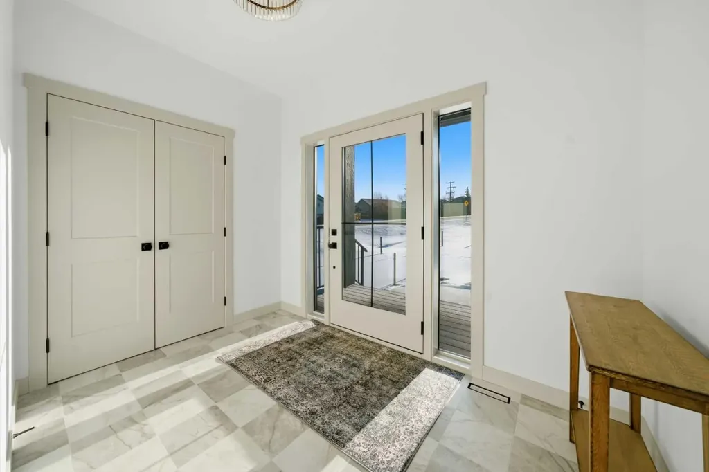 22 Sunberry Place Sylvan Lake AB T4S 0S7