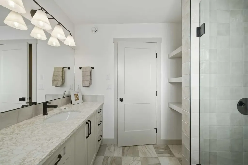 22 Sunberry Place Sylvan Lake AB T4S 0S7