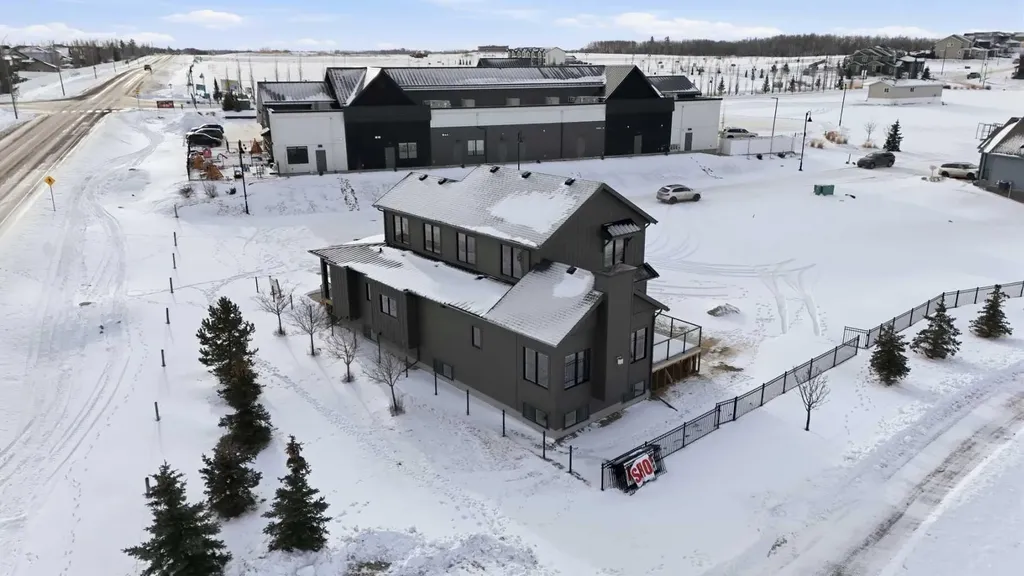 22 Sunberry Place Sylvan Lake AB T4S 0S7