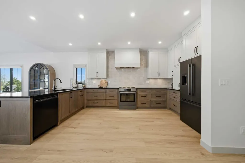 22 Sunberry Place Sylvan Lake AB T4S 0S7