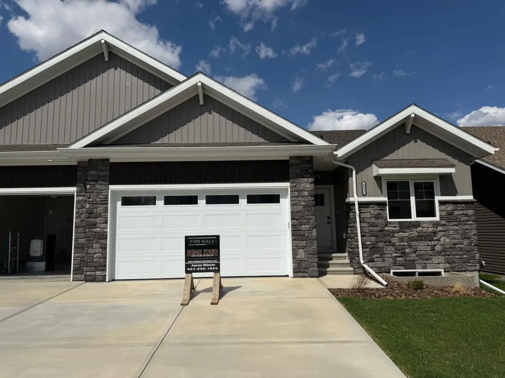 4922 Beardsley Avenue Lacombe AB T4L 0G4