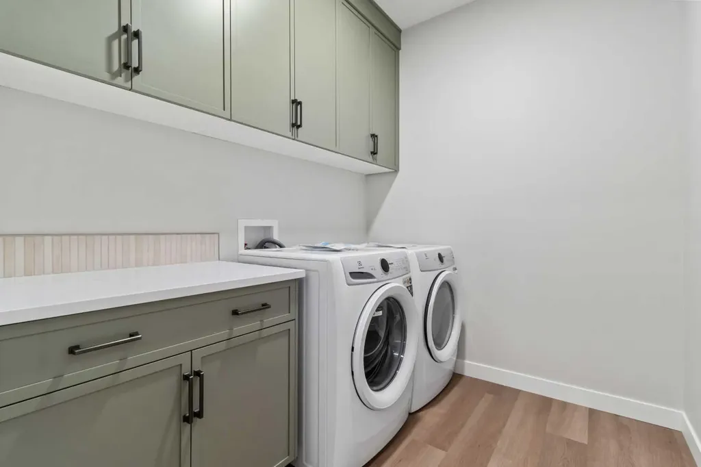 4922 Beardsley Avenue Lacombe AB T4L 0G4