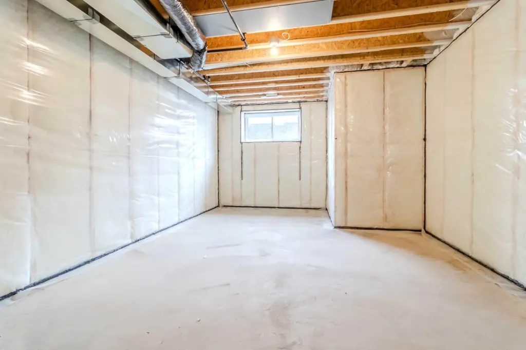 4922 Beardsley Avenue Lacombe AB T4L 0G4