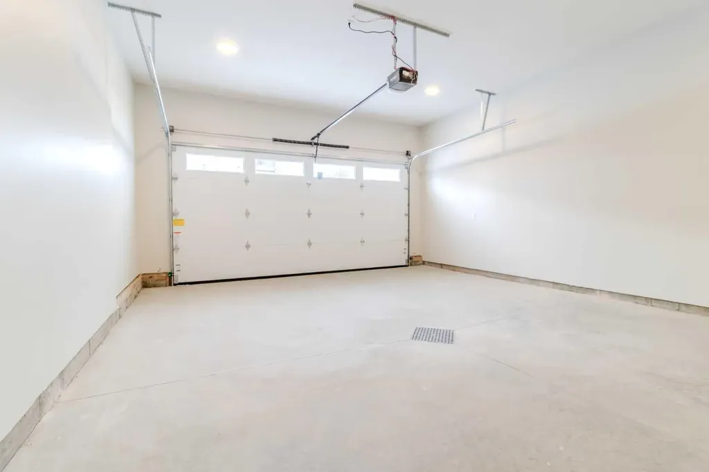 4922 Beardsley Avenue Lacombe AB T4L 0G4