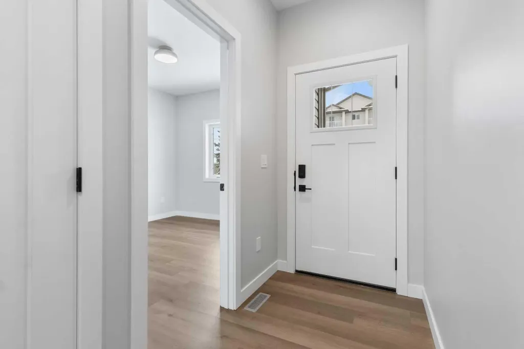 4922 Beardsley Avenue Lacombe AB T4L 0G4
