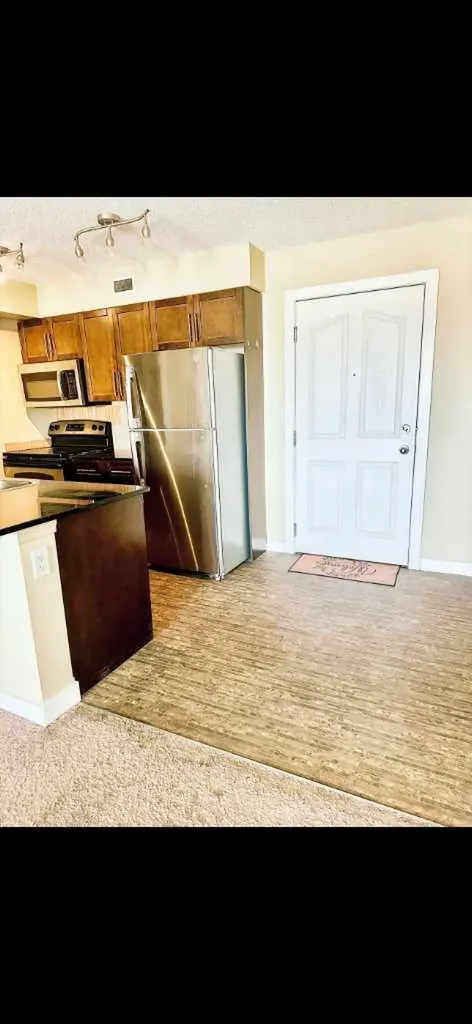 7110 80 Avenue NE Calgary AB T3J0N4