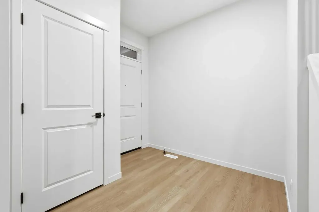 48 Herron Way NE Calgary AB T3P 2R7