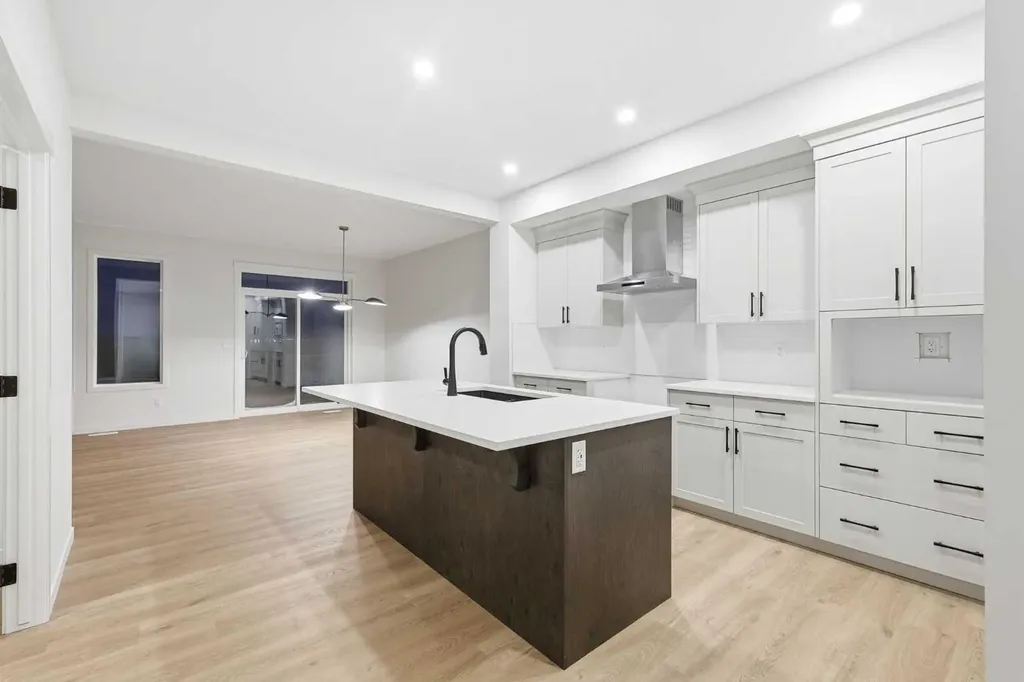 48 Herron Way NE Calgary AB T3P 2R7