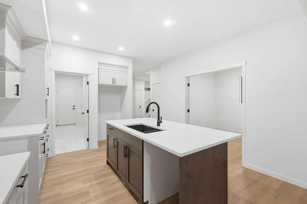 48 Herron Way NE Calgary AB T3P 2R7