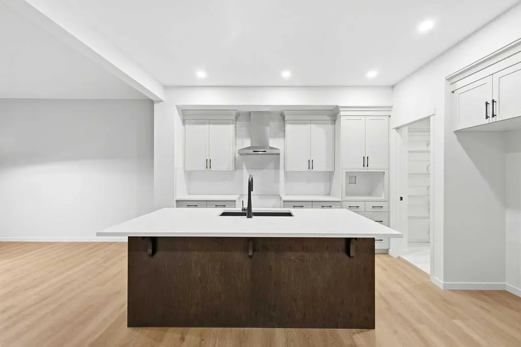 48 Herron Way NE Calgary AB T3P 2R7