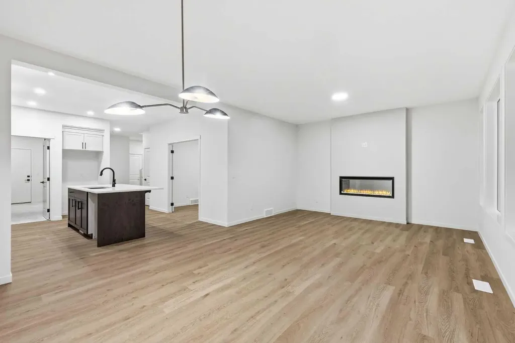 48 Herron Way NE Calgary AB T3P 2R7