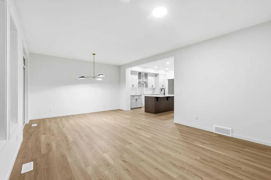 48 Herron Way NE Calgary AB T3P 2R7
