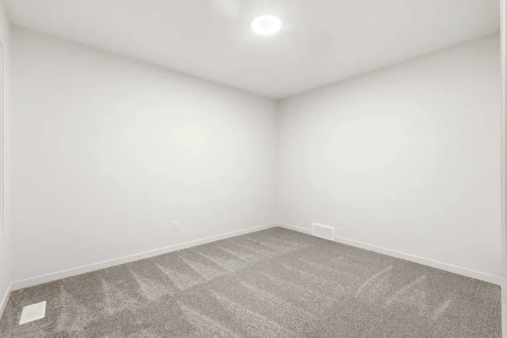 48 Herron Way NE Calgary AB T3P 2R7