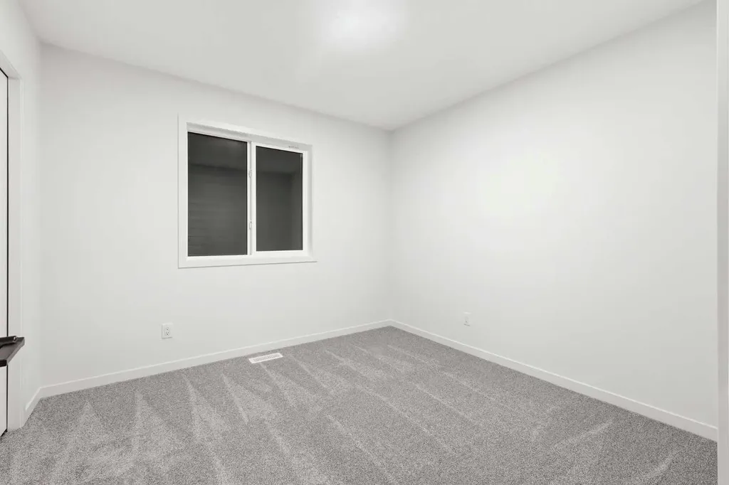 48 Herron Way NE Calgary AB T3P 2R7