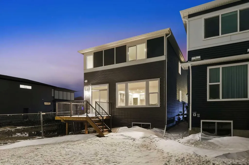 48 Herron Way NE Calgary AB T3P 2R7