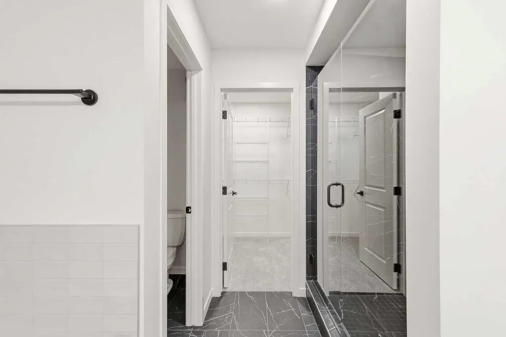 48 Herron Way NE Calgary AB T3P 2R7
