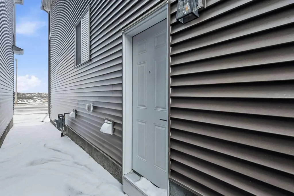 48 Herron Way NE Calgary AB T3P 2R7