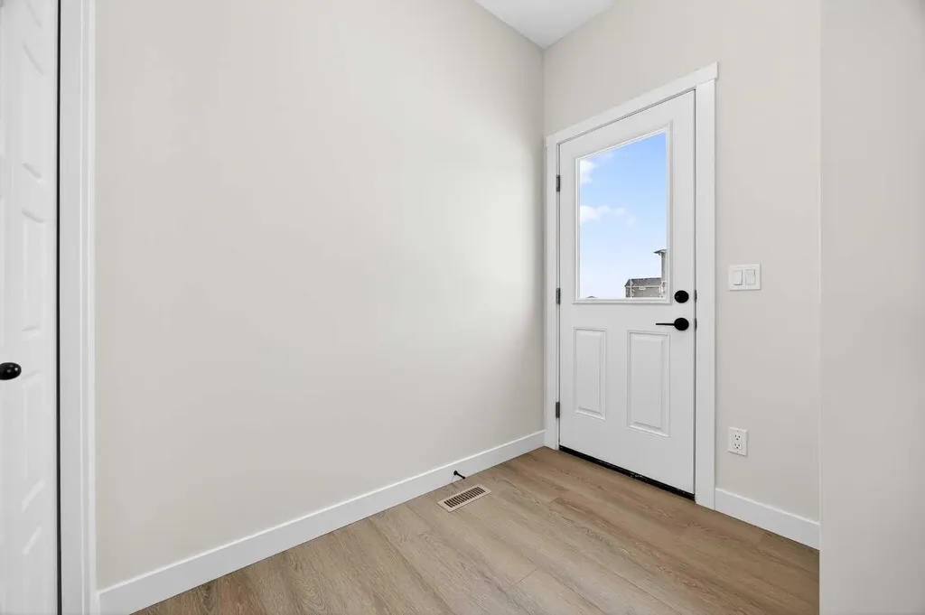 424 Fireside Drive Cochrane AB T4C3E1