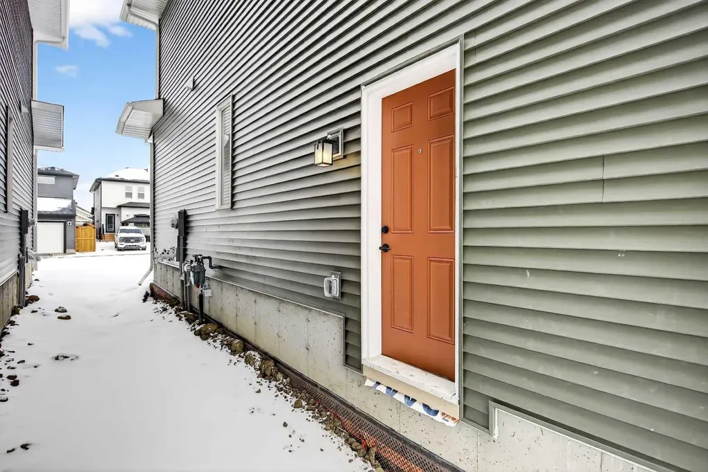 424 Fireside Drive Cochrane AB T4C3E1