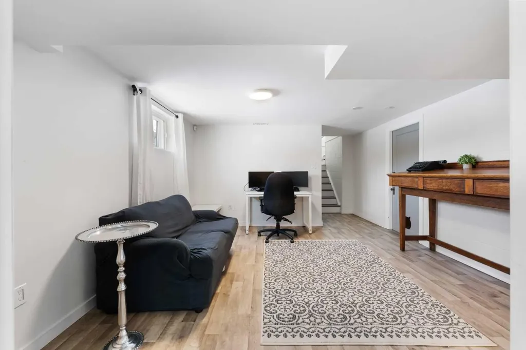 313 Ross Avenue Cochrane AB T4C 1C9
