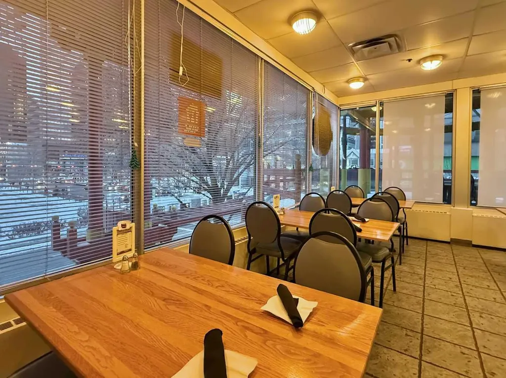 328 Centre Street SE Calgary AB T2G 2B8